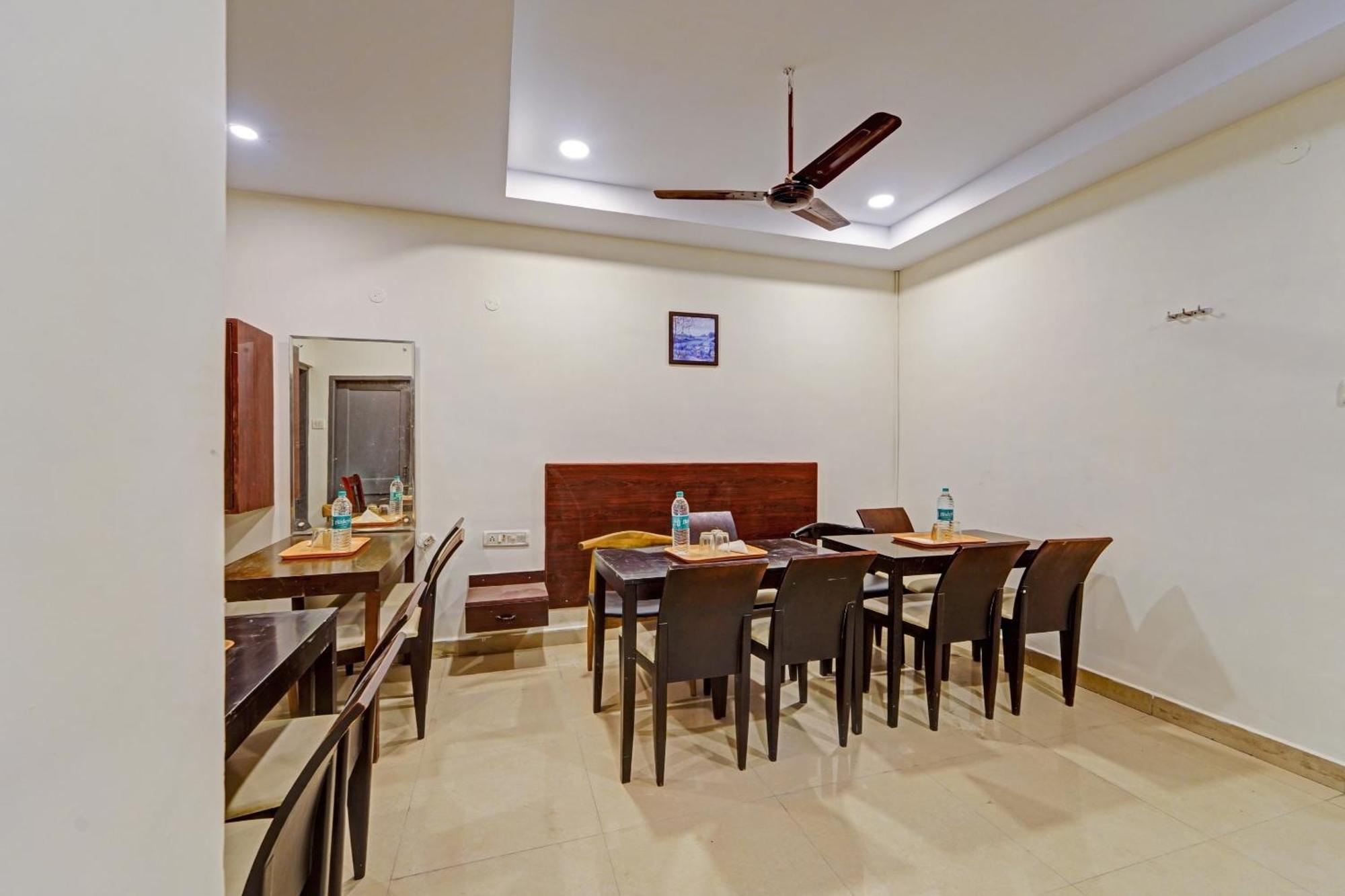 Super Townhouse G Silver Hotels Mount Road Csennai Kültér fotó