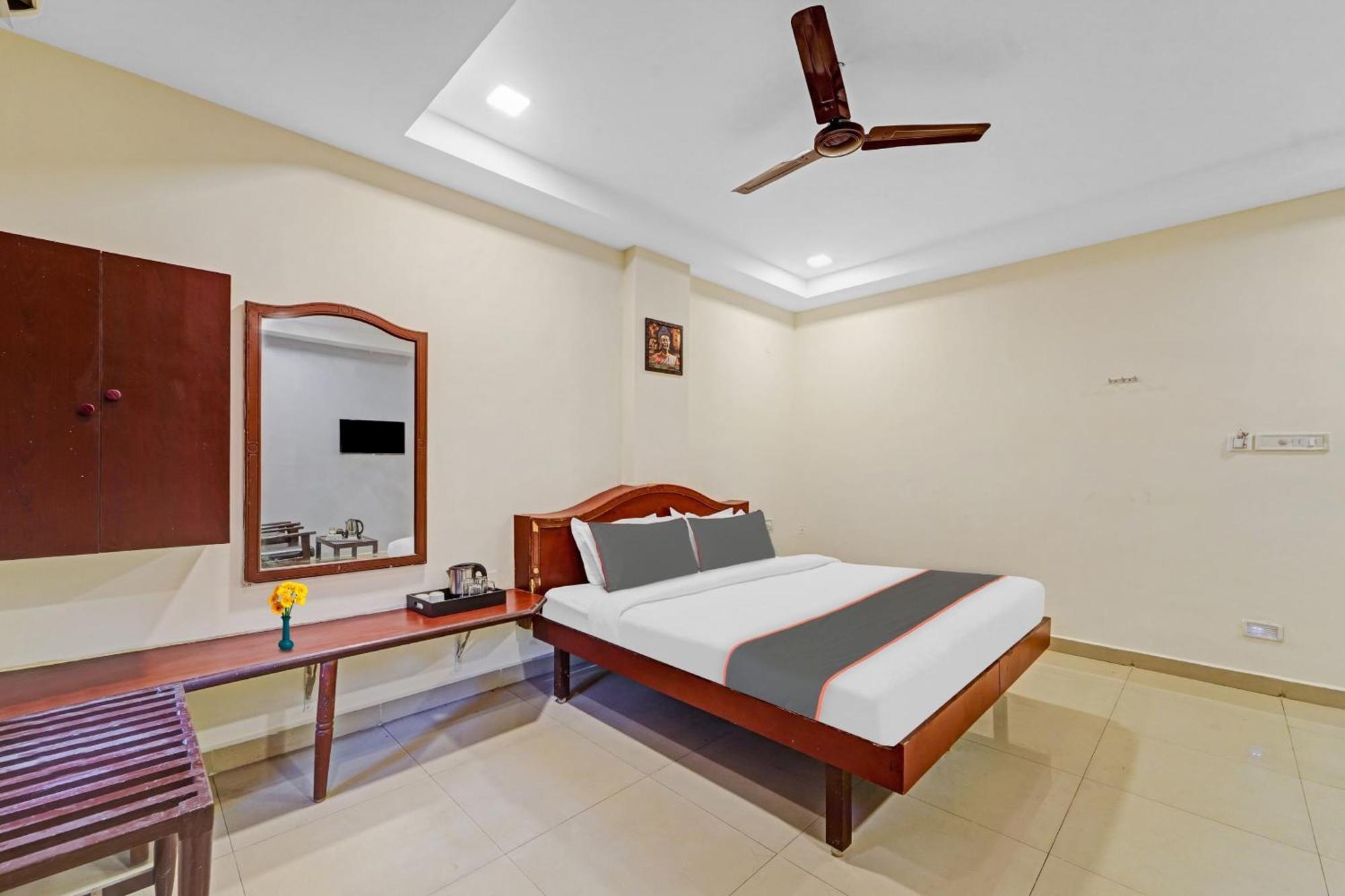 Super Townhouse G Silver Hotels Mount Road Csennai Kültér fotó