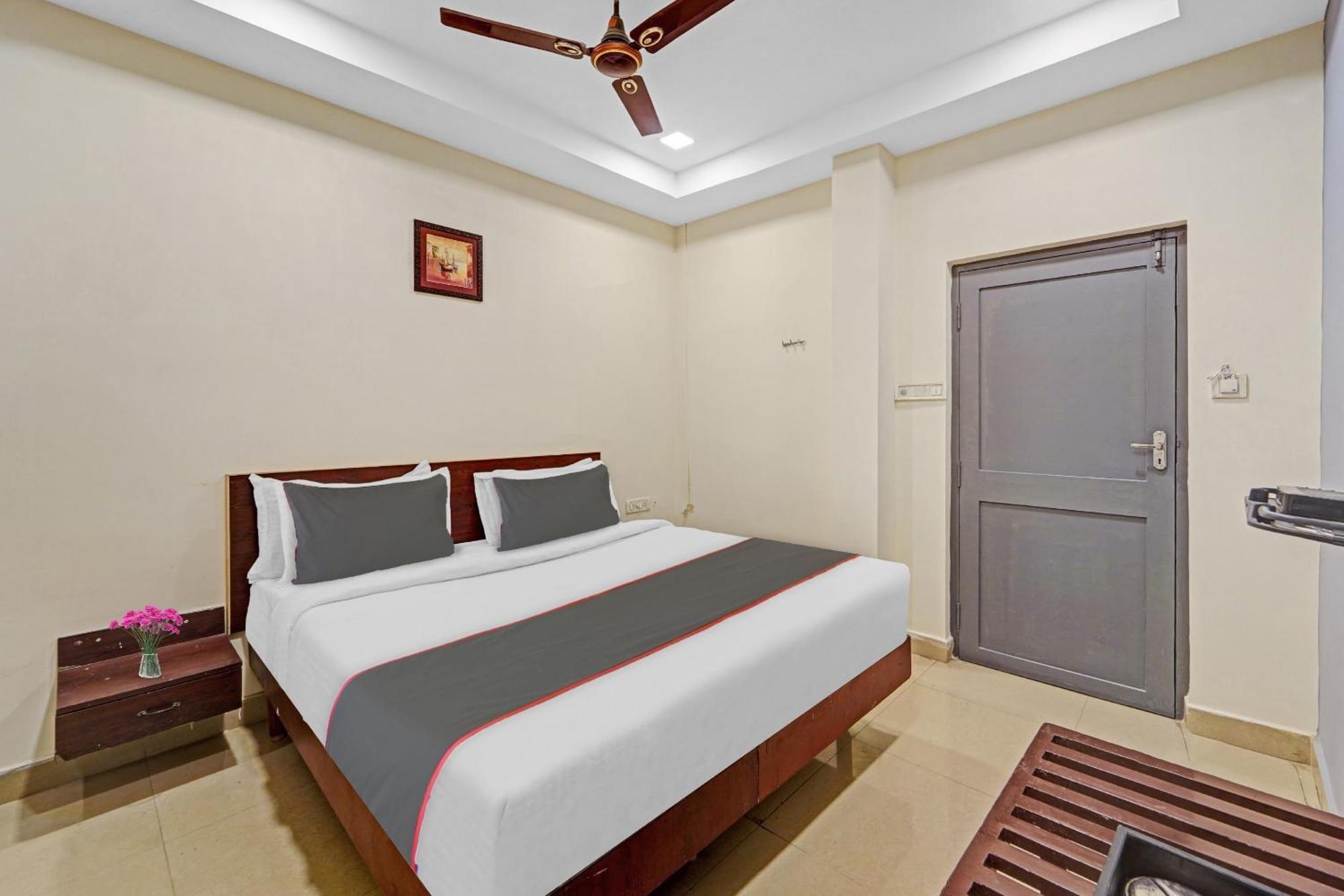 Super Townhouse G Silver Hotels Mount Road Csennai Kültér fotó